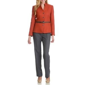 Tahari Arthur S Levine Women's Collarless PantSuit